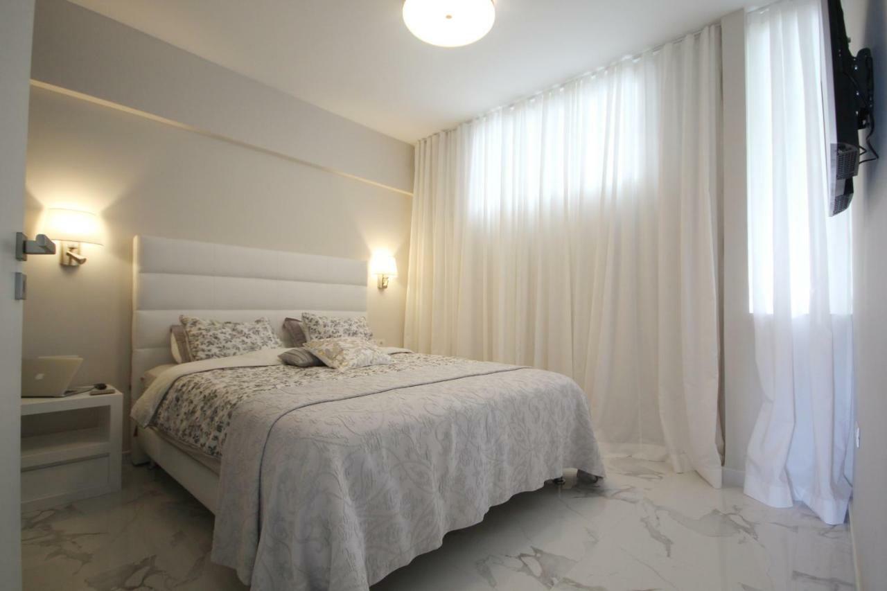 Luxury Apartments In First Beach Line With Pool أذيخي المظهر الخارجي الصورة